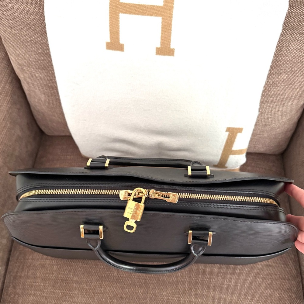 Authentic Louis Vuitton Sorbonne business tote bag black Epi leather large - Picture 9 of 16
